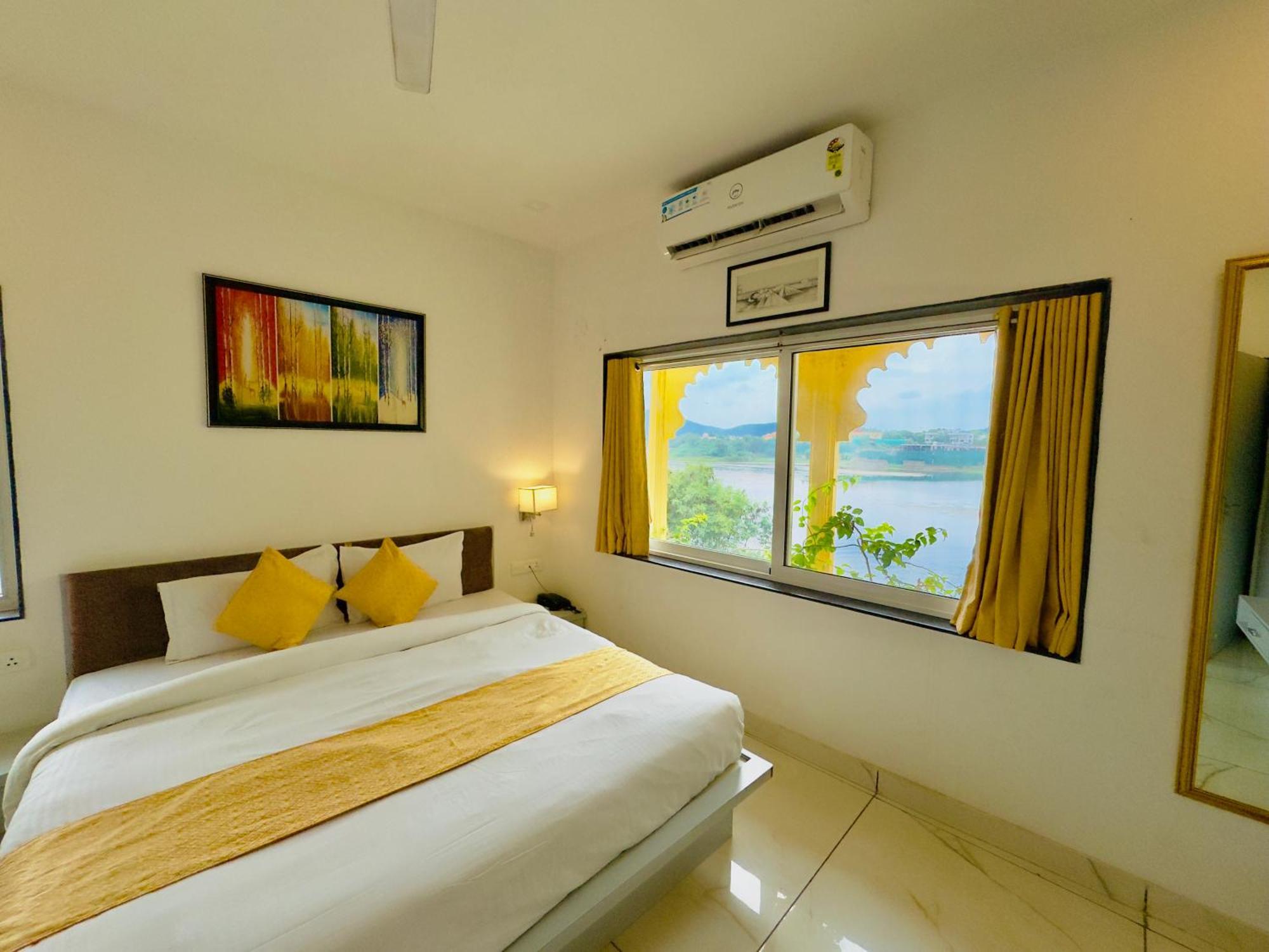 Hotel Jaydurg A Lake Retreat - A Lakeside Hotel - Lakeview Rooftop Cafe - Swimming Pool Udaipur Ngoại thất bức ảnh