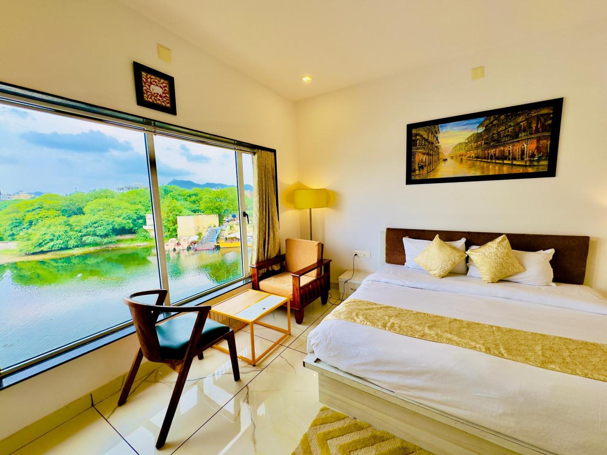 Hotel Jaydurg A Lake Retreat - A Lakeside Hotel - Lakeview Rooftop Cafe - Swimming Pool Udaipur Ngoại thất bức ảnh